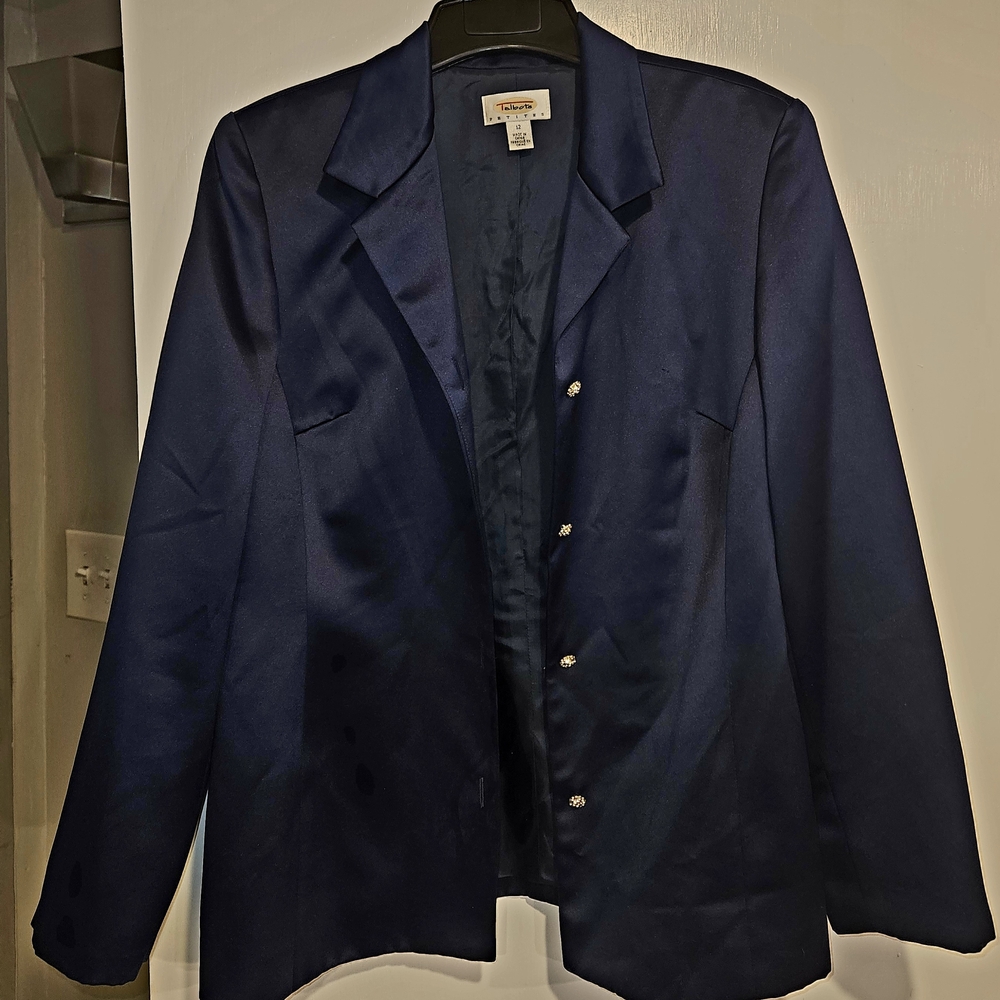 Elegant Navy Women's Blazer